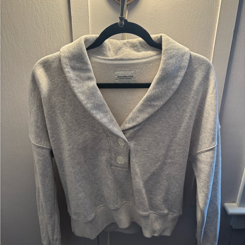 Abercrombie & Fitch Light Gray Fleece Jacket